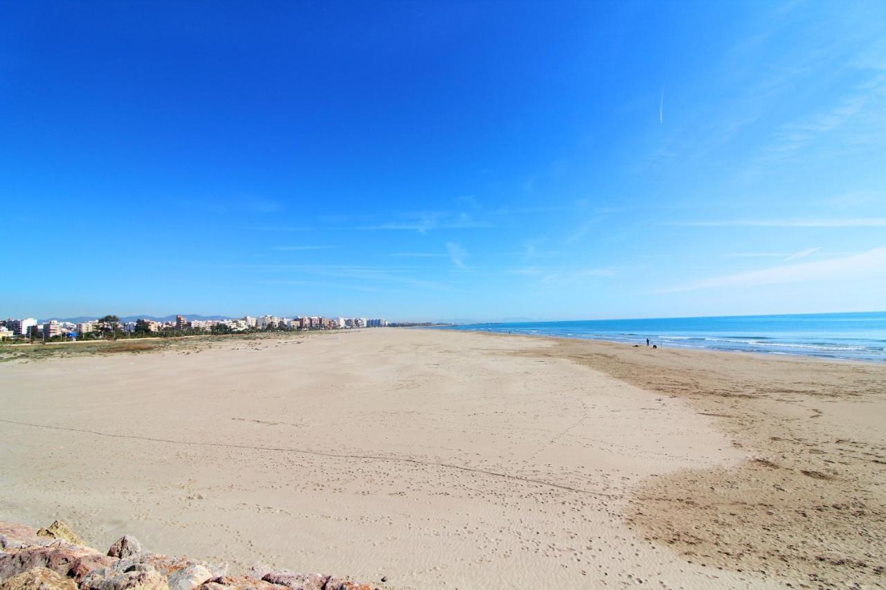 Global Properties, Estudio Para Parejas En La Playa Del Puerto De Sagunto Ngoại thất bức ảnh