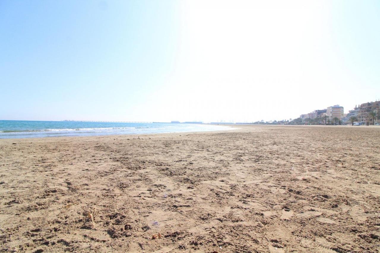 Global Properties, Estudio Para Parejas En La Playa Del Puerto De Sagunto Ngoại thất bức ảnh