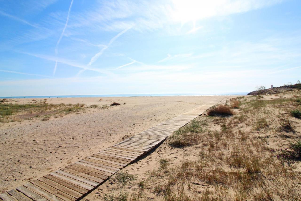 Global Properties, Estudio Para Parejas En La Playa Del Puerto De Sagunto Ngoại thất bức ảnh